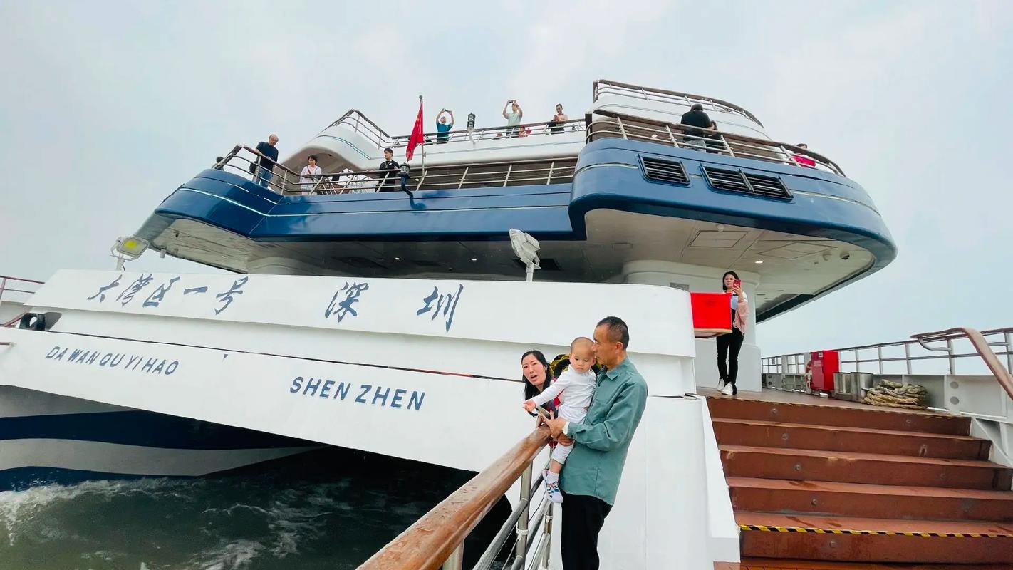 现在出国有坐船的吗?