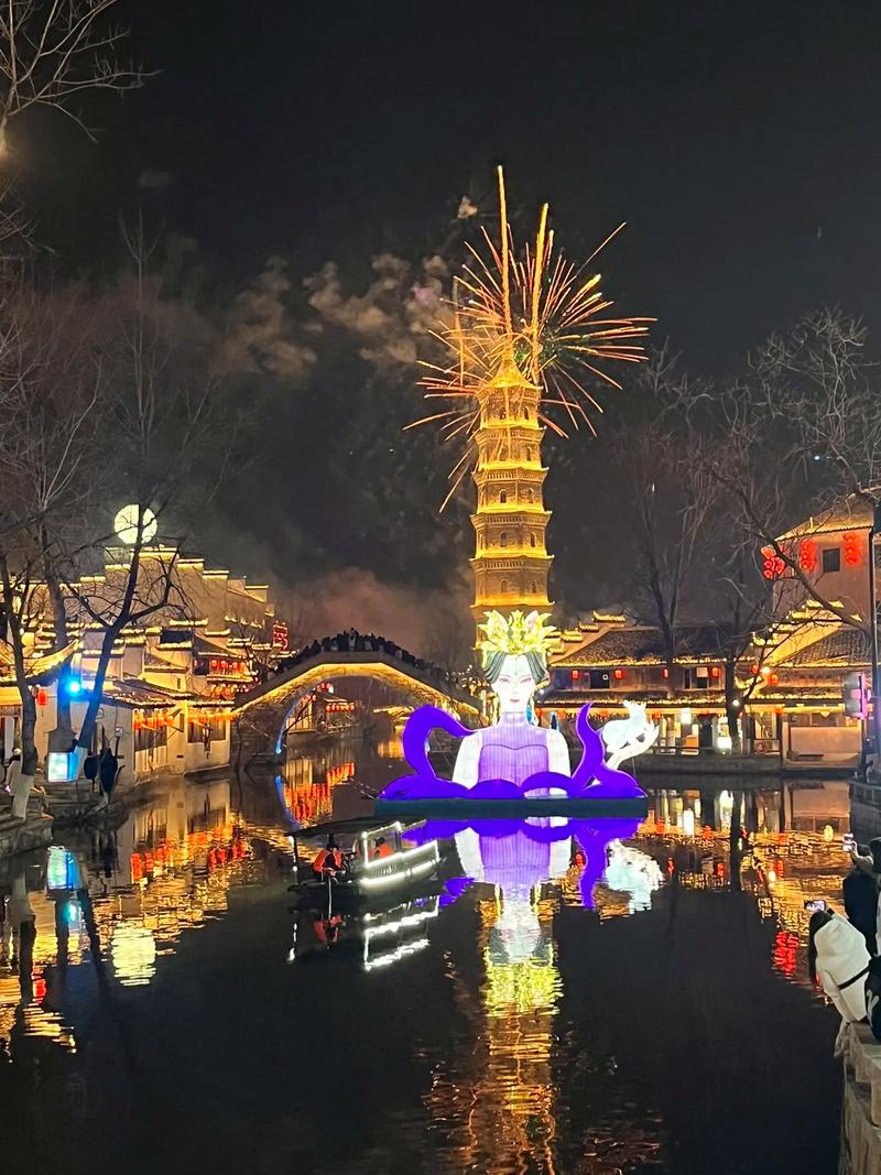 春节期间适合旅游的城市