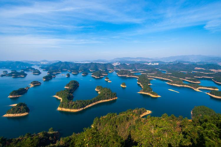 国内旅游必去的10个地方