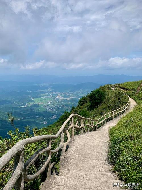夏天境外旅游去哪儿比较凉快